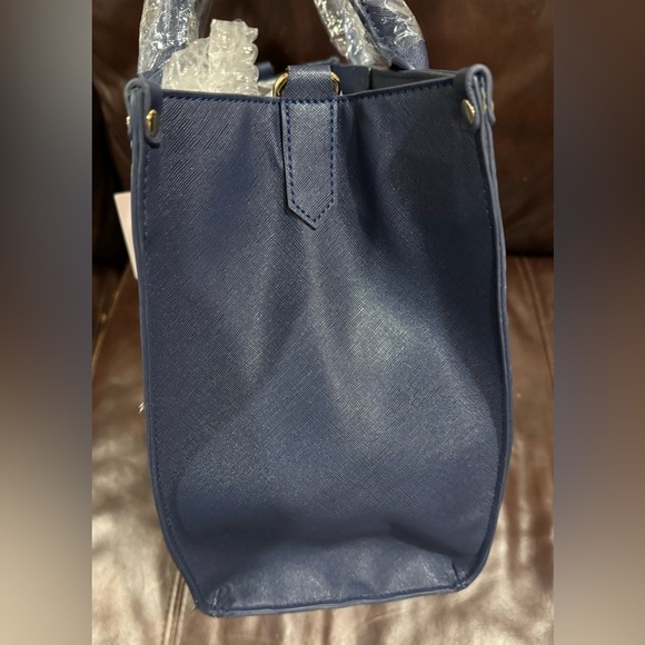 Trina Turk Floral Cloud Tote NWT - Picture 8 of 13